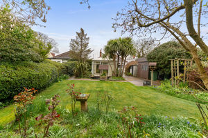 Photo 35- click for photo gallery